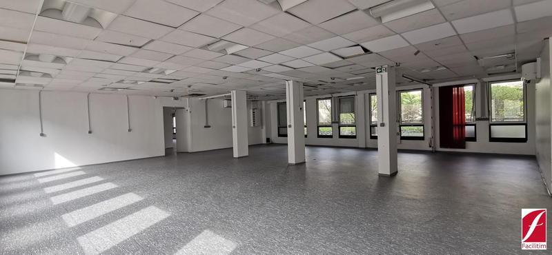 Bureau - 450 m²