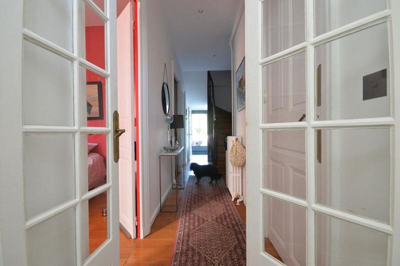 Maison - 181 m² - 9 pièces