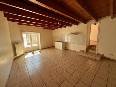 Maison - 235 m² - 10 pièces
