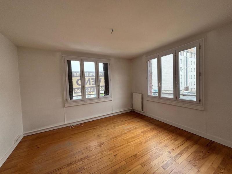 Maison - 143 m² - 8 pièces