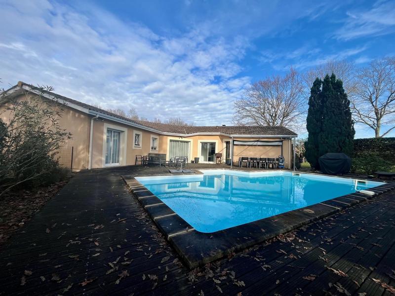 Maison - 130 m² - 4 pièces