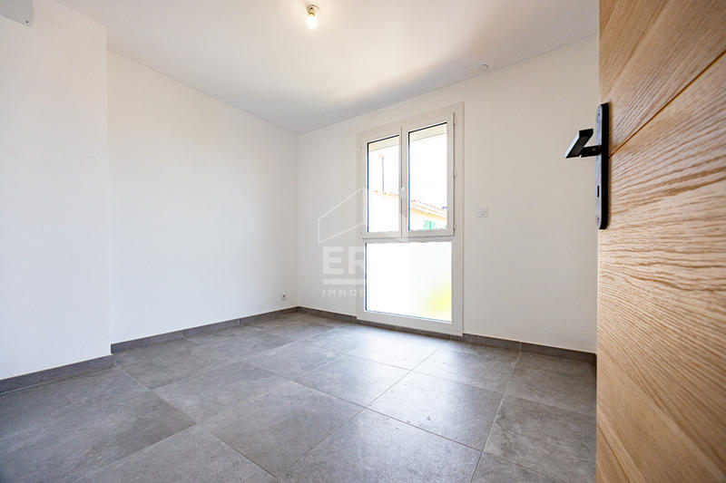 Maison - 98 m² - 3 pièces