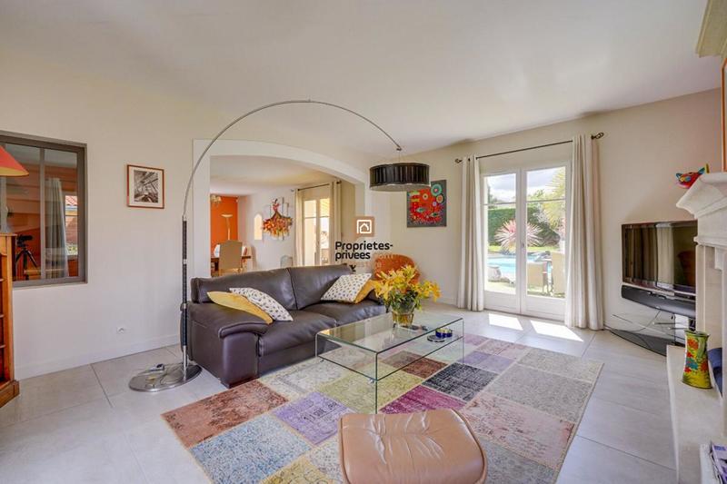 Maison - 181 m² - 8 pièces