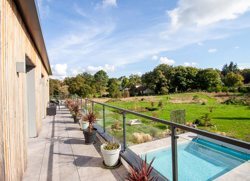 Maison - 188 m² - 8 pièces