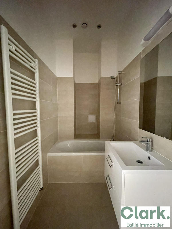 Appartement - 94 m² - 3 pièces