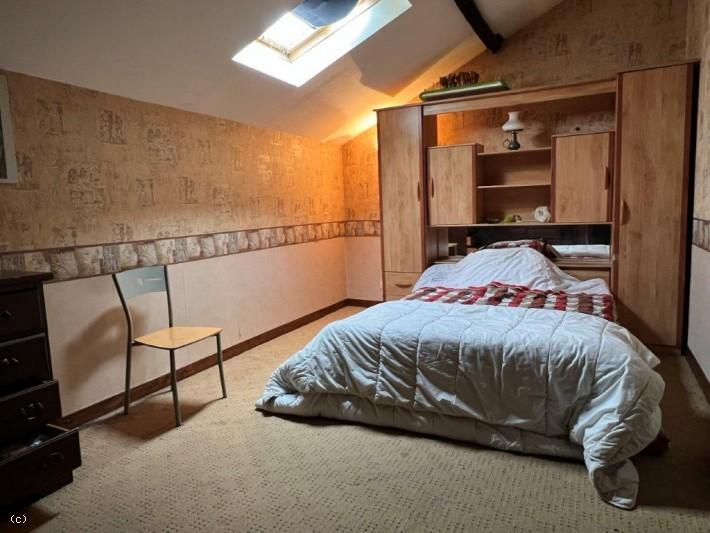 Maison ancienne - 180 m² - 7 pièces