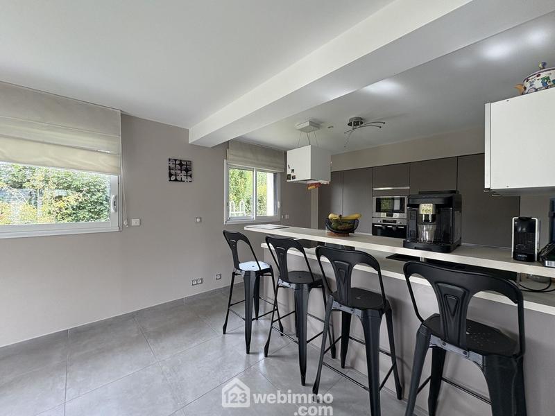 Maison - 152 m² - 6 pièces