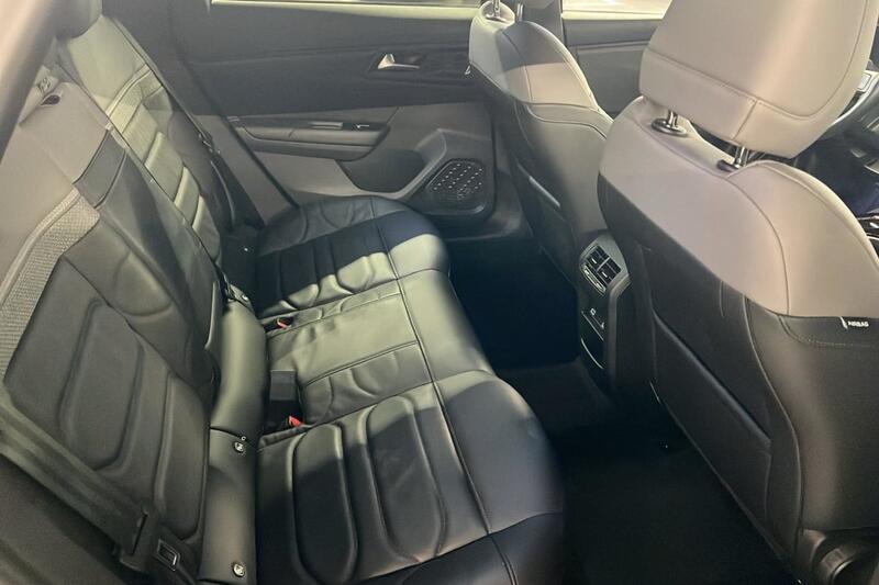 Citroën C5 X PureTech 130 Eat8 Plus