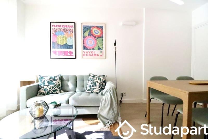 Chambre - 11 m² - 1 pièce