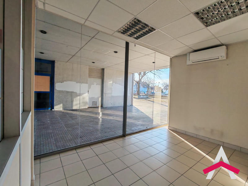 Local d'activités - 127 m²