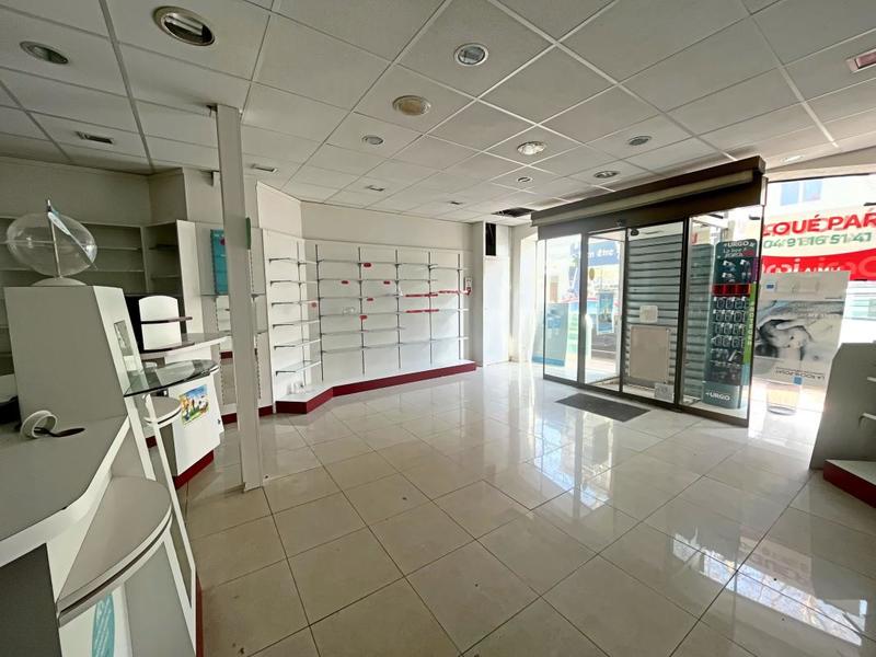 Local commercial - 93 m²