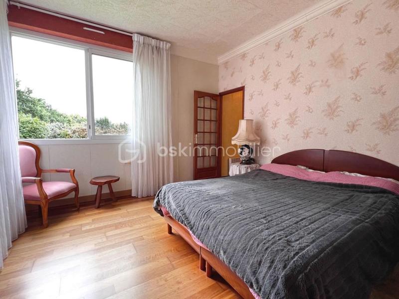 Propriété - 296 m² - 7 pièces