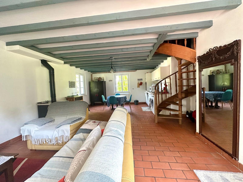 Maison - 180 m² - 9 pièces