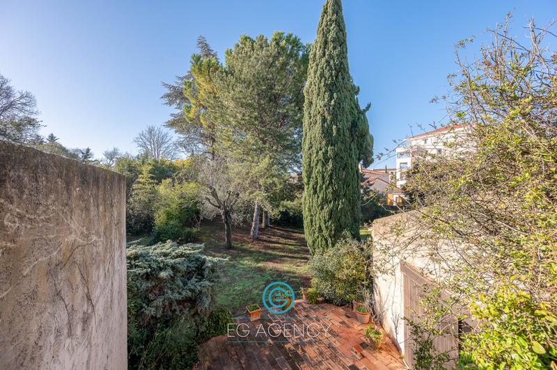 Maison - 200 m² - 6 pièces