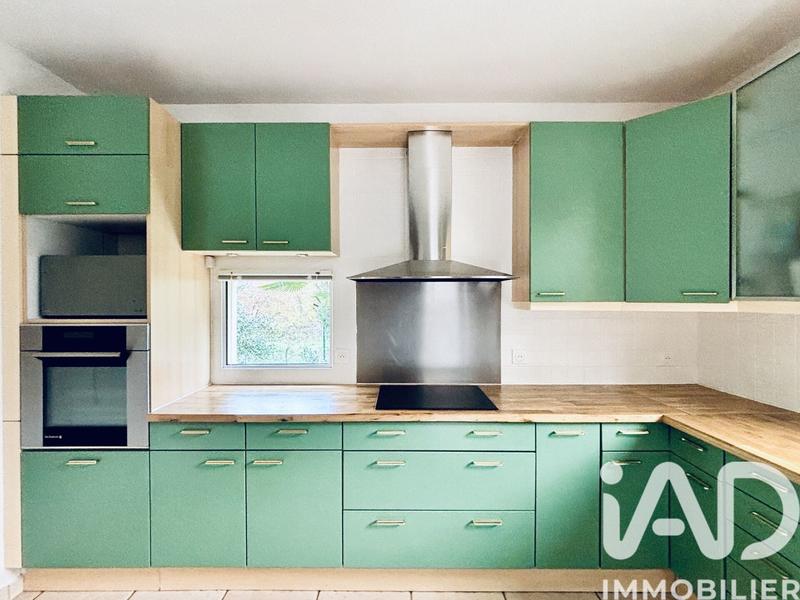 Maison - 207 m² - 6 pièces