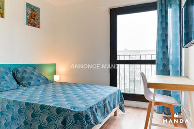 Chambre - 81 m² - 5 pièces