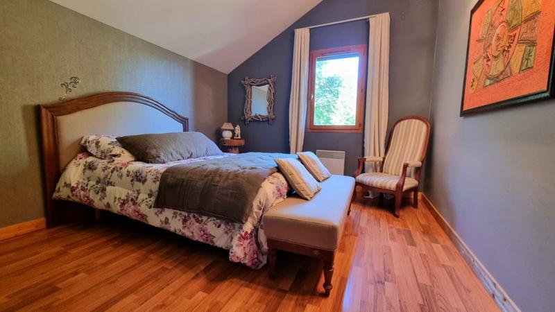 Maison - 250 m² - 9 pièces