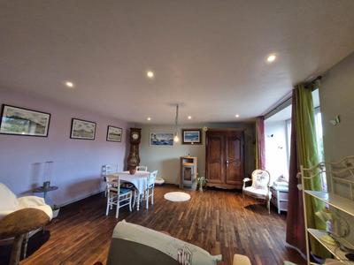 Maison - 123 m² - 7 pièces