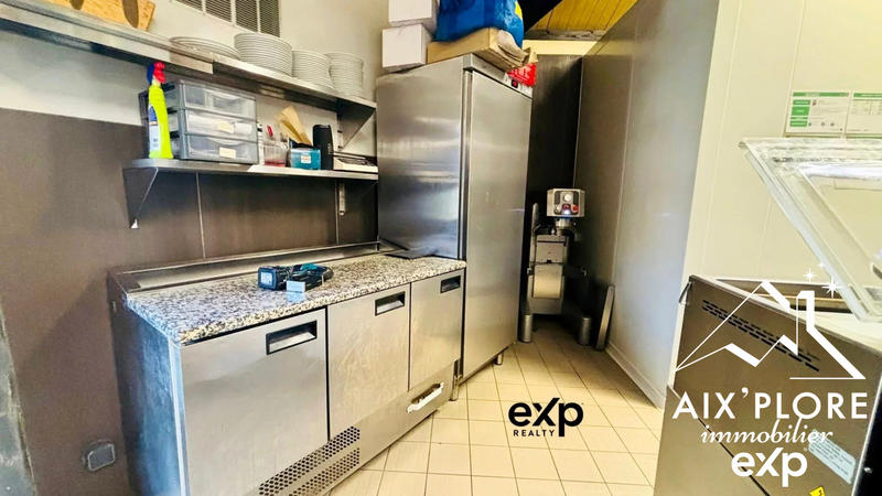 Fonds de commerce - Magasins - 308 m²