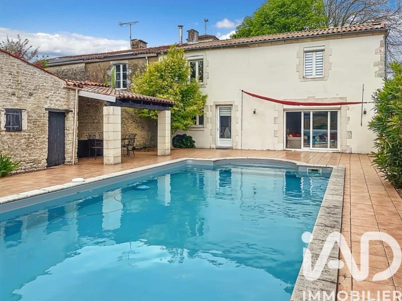 Maison - 155 m² - 5 pièces