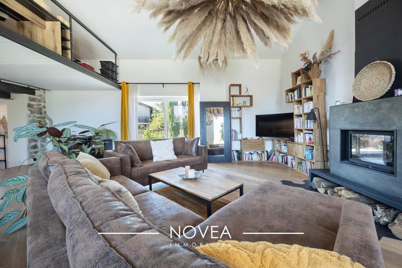 Maison ancienne - 245 m² - 8 pièces