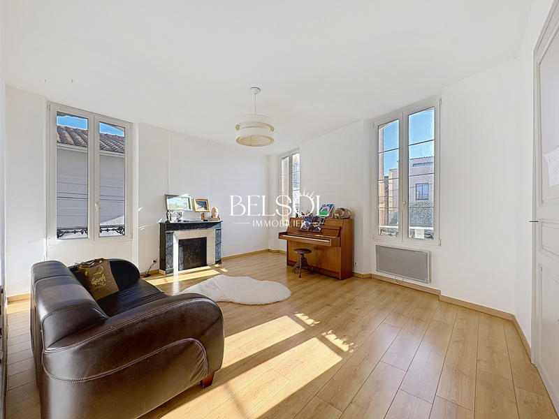 Maison - 458 m² - 7 pièces