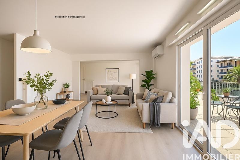 Appartement - 100 m² - 4 pièces