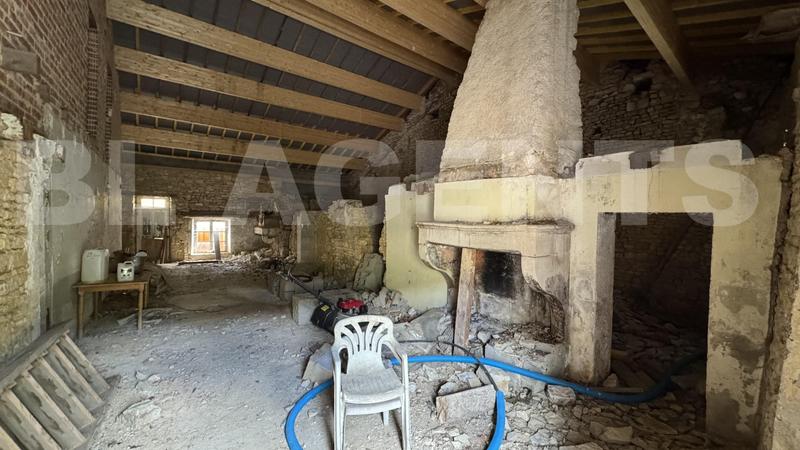 Grange - 200 m² - 2 pièces