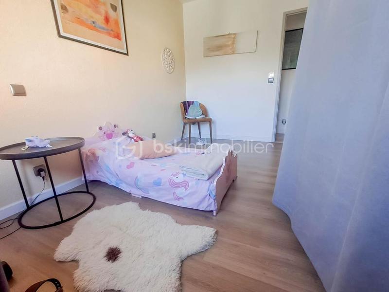 Maison - 80 m² - 5 pièces