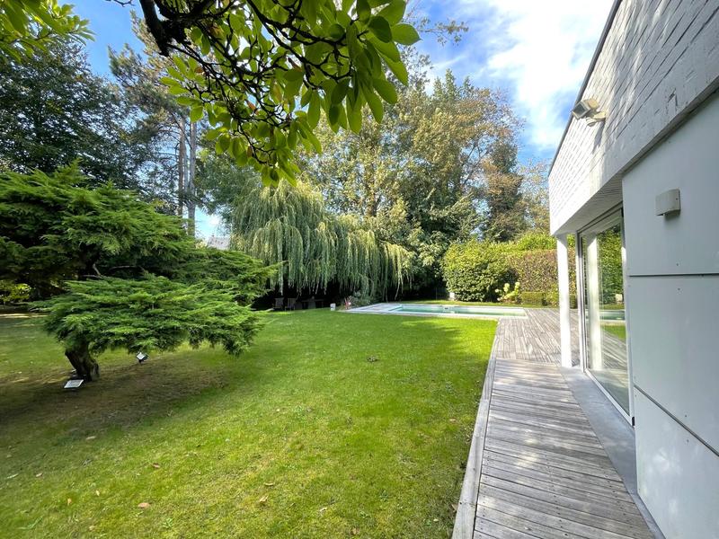 Maison - 180 m² - 6 pièces