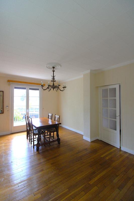 Maison - 97 m² - 6 pièces