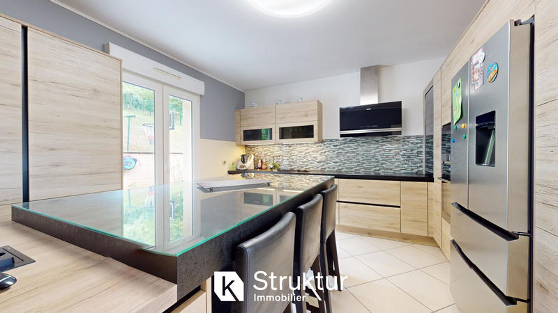 Immeuble - 247 m² - 7 pièces