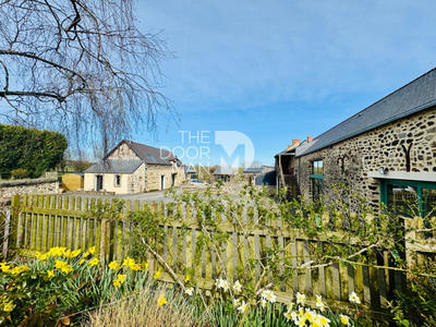 Propriété - 580 m² - 17 pièces