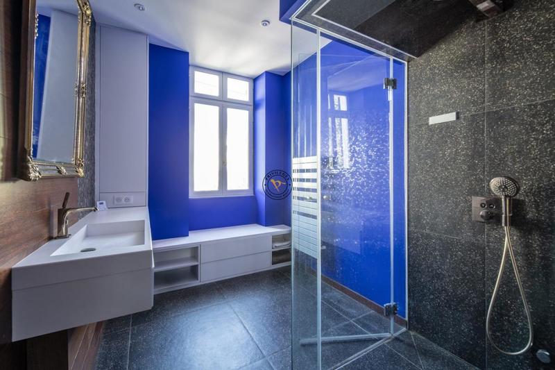 Maison - 172 m² - 9 pièces