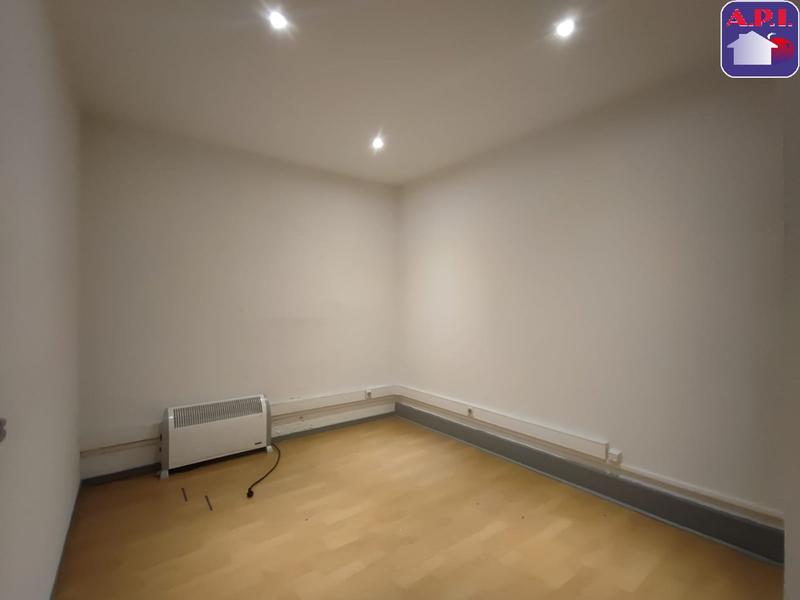 Local d'activités - 37 m² - 3 pièces