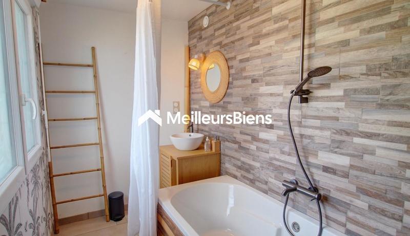 Maison - 143 m² - 6 pièces