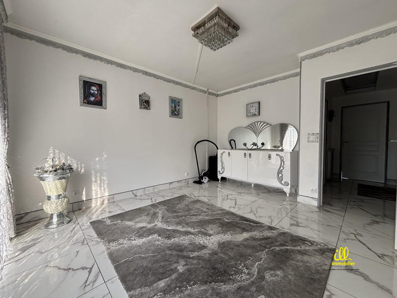 Maison - 145 m² - 6 pièces