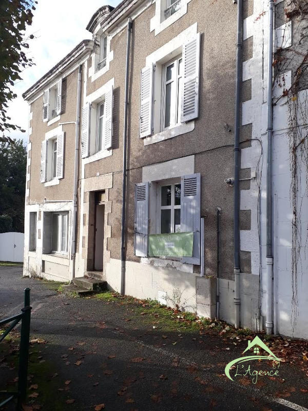 Maison ancienne - 240 m² - 11 pièces