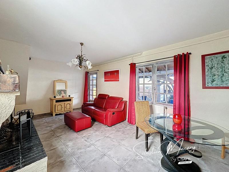 Maison - 229 m² - 9 pièces