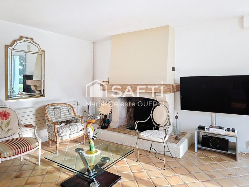 Maison - 180 m² - 6 pièces