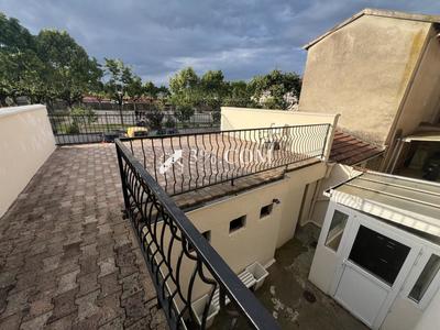 Maison - 188 m² - 11 pièces