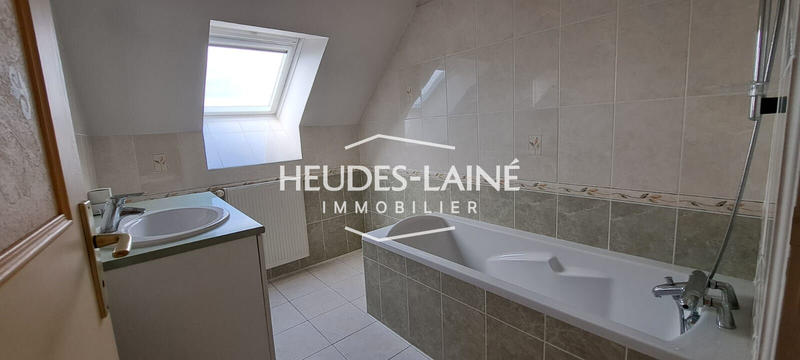 Maison - 98 m² - 5 pièces