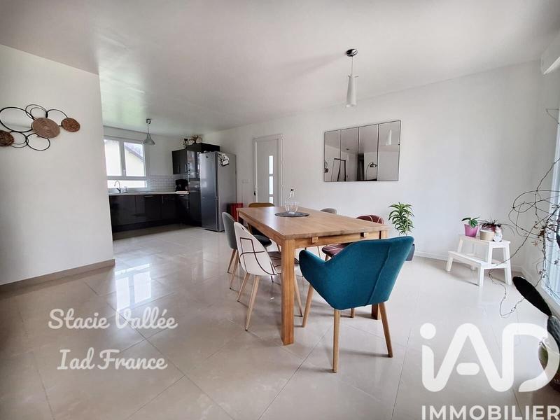 Maison - 90 m² - 5 pièces