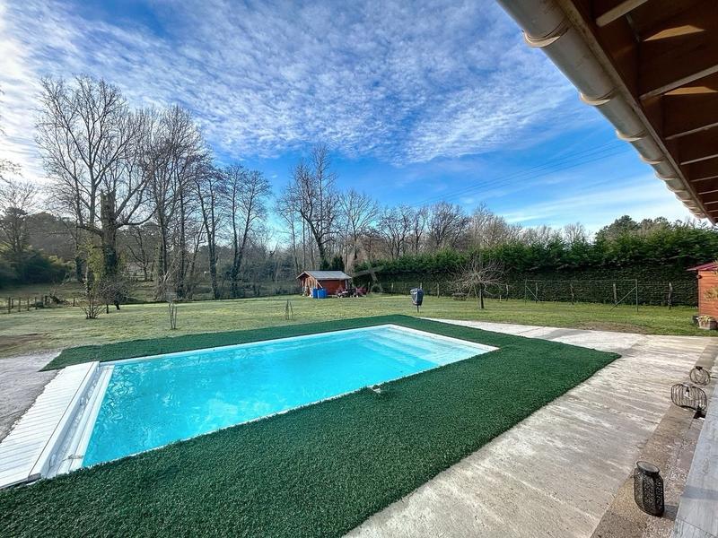 Maison - 131 m² - 6 pièces