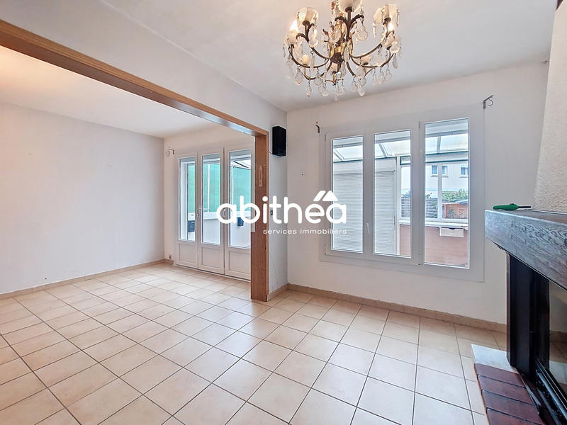 Maison - 86 m² - 5 pièces