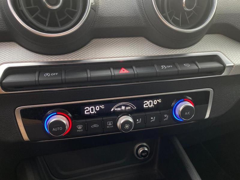 Audi Q2 Design 1.0 Tfsi 116cv Clim Bizone/Gps/Radars Ar/Bluetooth