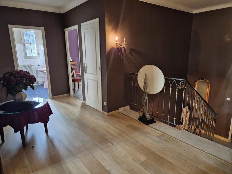 Maison bourgeoise - 275 m² - 10 pièces