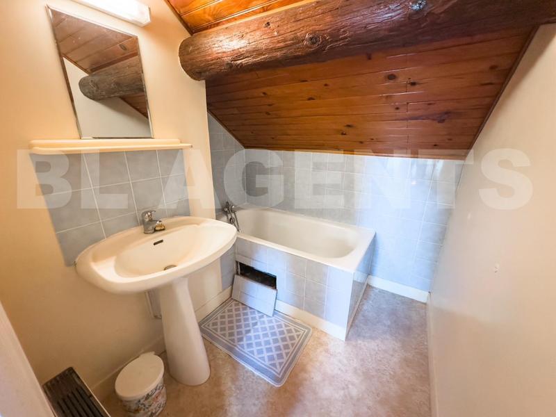 Maison - 92 m² - 4 pièces