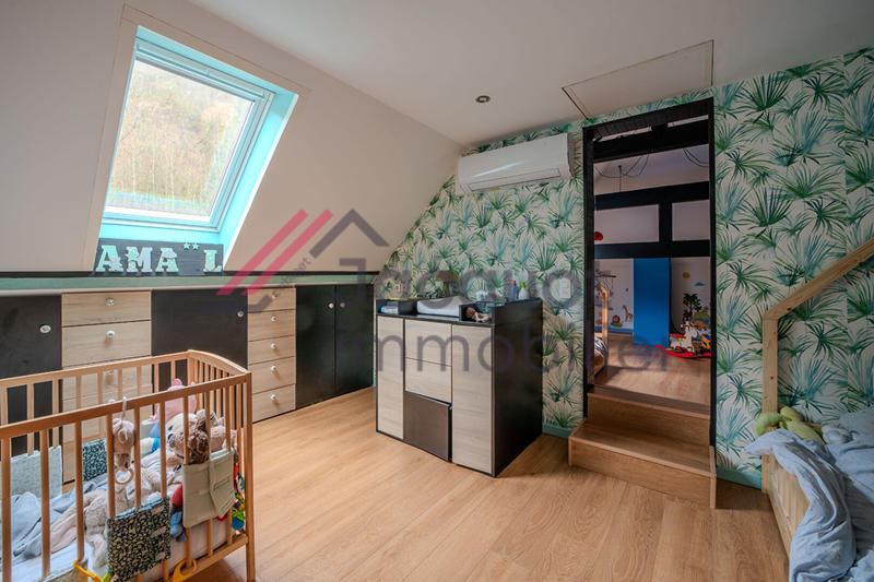 Maison - 143 m² - 6 pièces