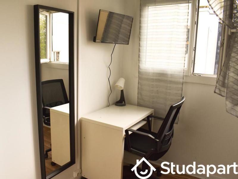 Chambre - 12 m² - 1 pièce